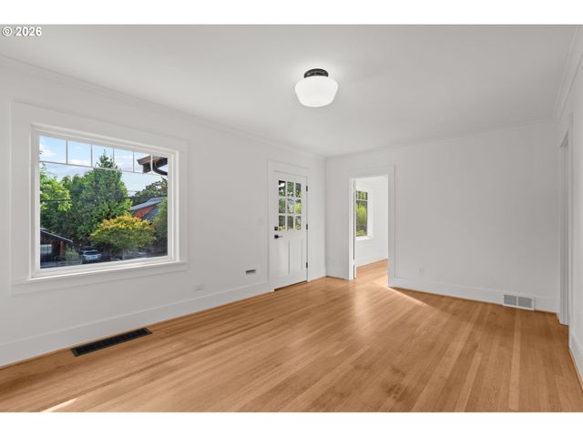 4105 Se 14TH Ave, Portland, OR 97202