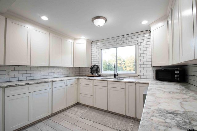 160 ACR 319, Frankston, TX 75763