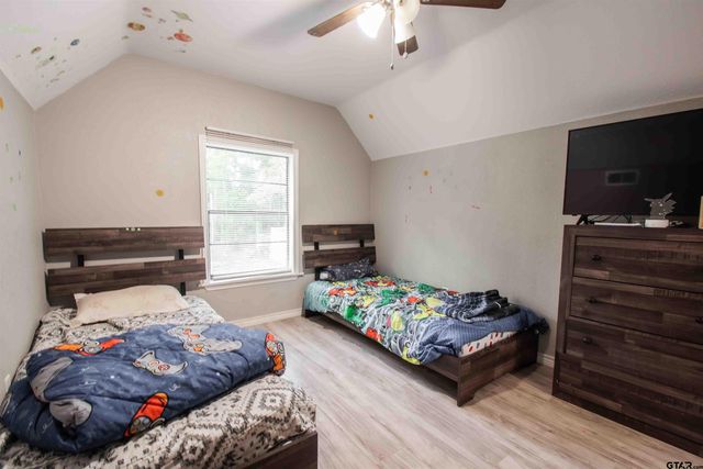 160 ACR 319, Frankston, TX 75763