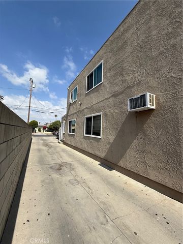 6924 Gentry, North Hollywood, CA 91605