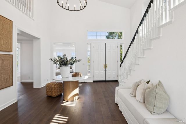 40 Miwok Dr, Novato, CA 94947