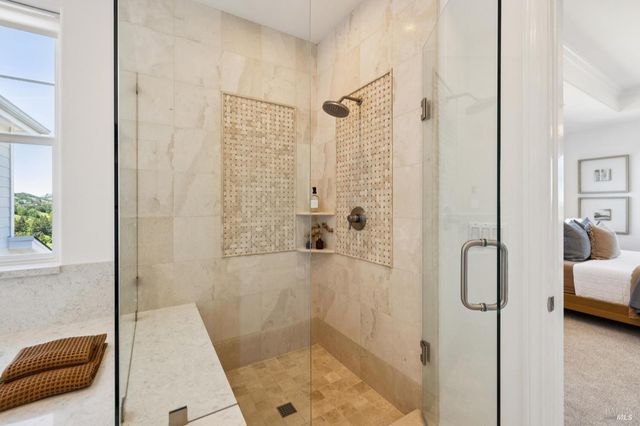 40 Miwok Dr, Novato, CA 94947