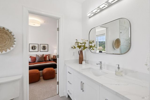 40 Miwok Dr, Novato, CA 94947