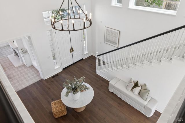 40 Miwok Dr, Novato, CA 94947