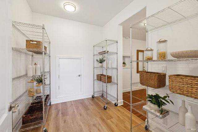 40 Miwok Dr, Novato, CA 94947