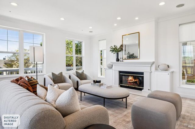 40 Miwok Dr, Novato, CA 94947