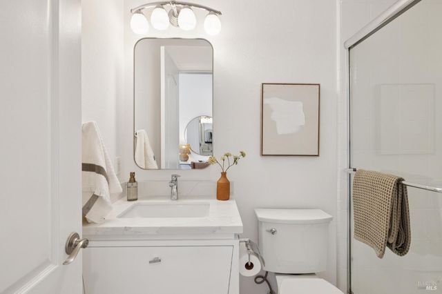 40 Miwok Dr, Novato, CA 94947