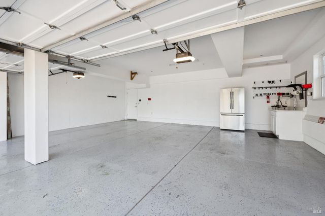 40 Miwok Dr, Novato, CA 94947