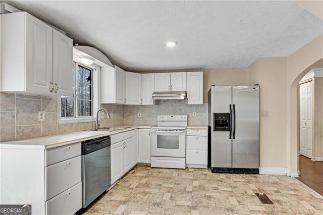 902 Traymore Drive, Norcross, GA 30093