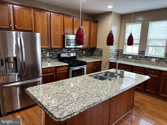 9821 SOLAR CRSE, Laurel, MD 20723