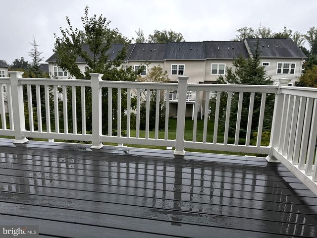 9821 SOLAR CRSE, Laurel, MD 20723