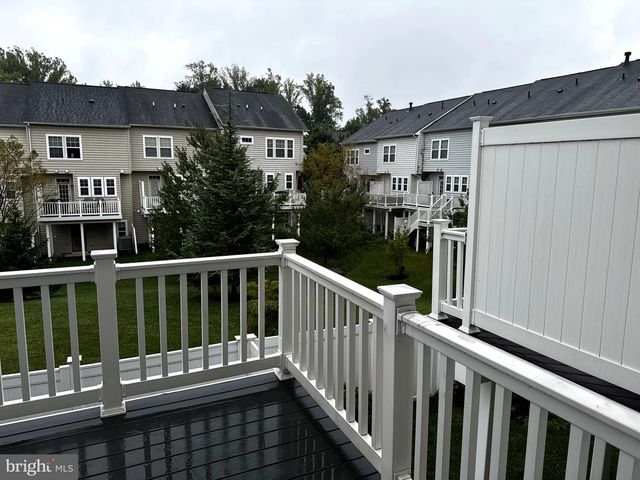 9821 SOLAR CRSE, Laurel, MD 20723