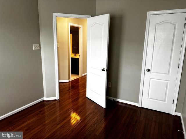 9821 SOLAR CRSE, Laurel, MD 20723