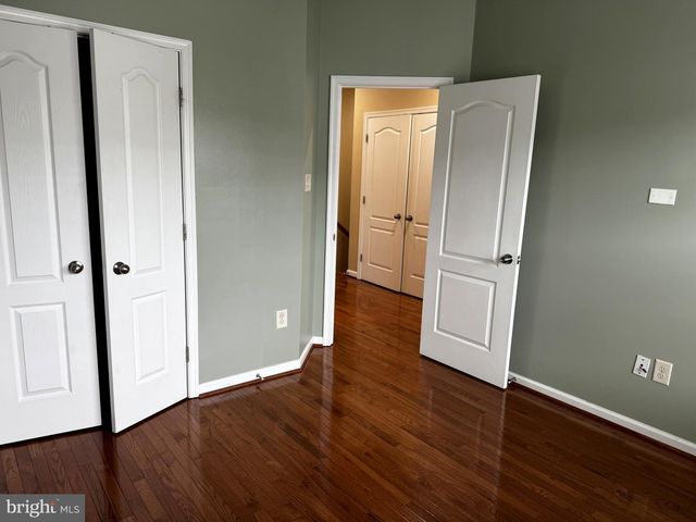 9821 SOLAR CRSE, Laurel, MD 20723