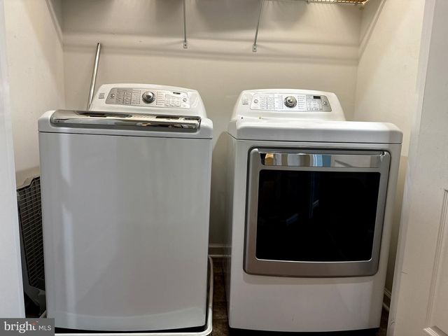 9821 SOLAR CRSE, Laurel, MD 20723