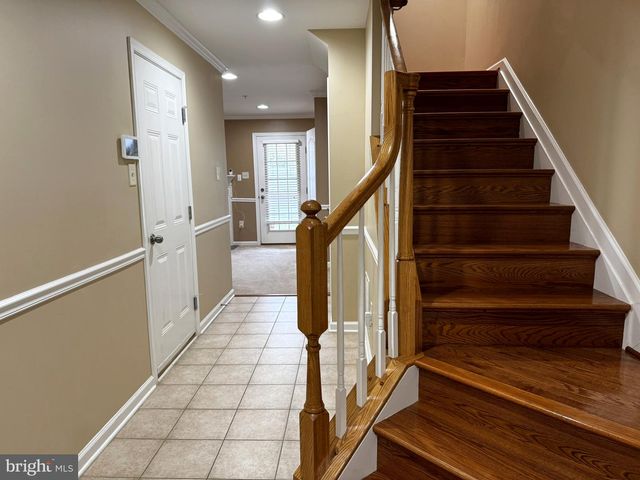 9821 SOLAR CRSE, Laurel, MD 20723