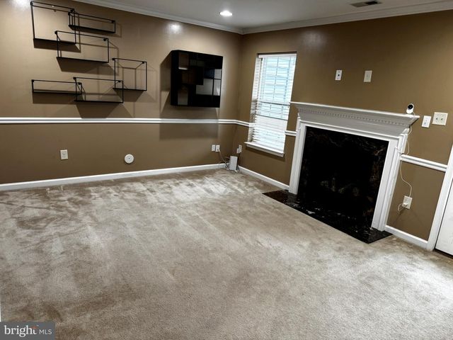 9821 SOLAR CRSE, Laurel, MD 20723