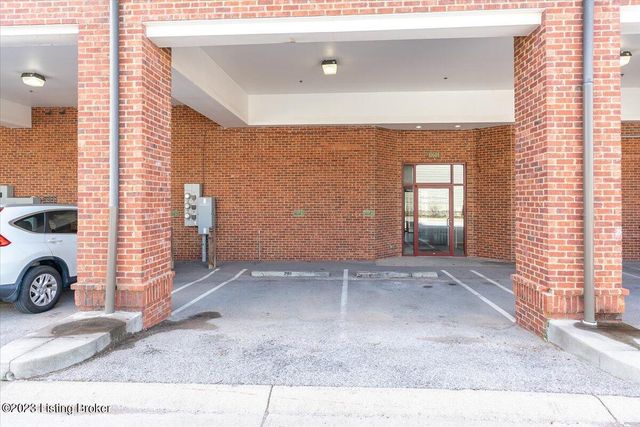 10605 Meeting St 403, Louisville, KY 40059