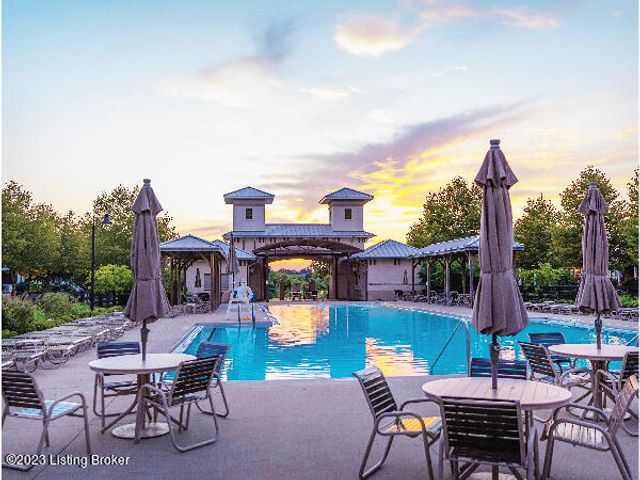 10605 Meeting St 403, Louisville, KY 40059