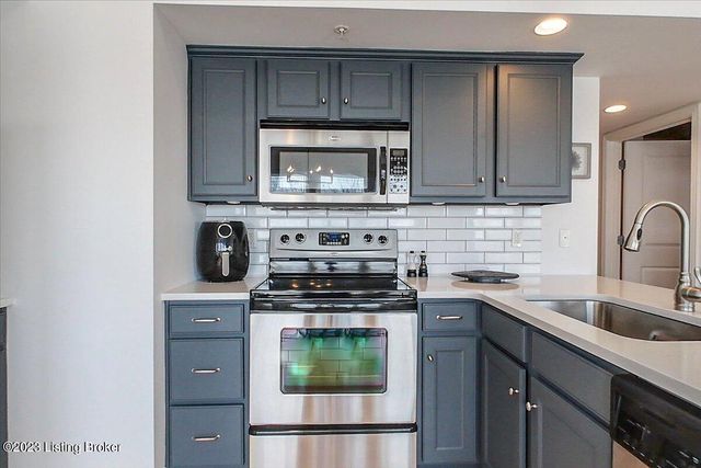 10605 Meeting St 403, Louisville, KY 40059