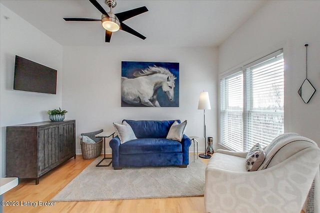 10605 Meeting St 403, Louisville, KY 40059