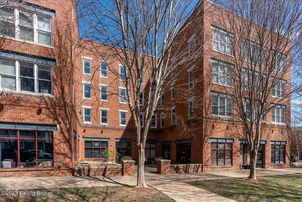 10605 Meeting St 403, Louisville, KY 40059