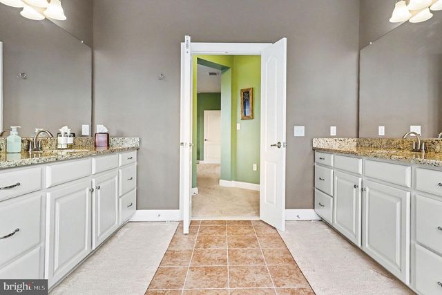 165 EDGEWATER DR, Fredericksburg, VA 22406