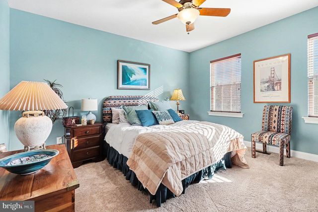 165 EDGEWATER DR, Fredericksburg, VA 22406