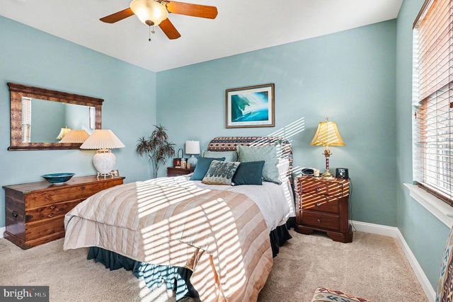 165 EDGEWATER DR, Fredericksburg, VA 22406