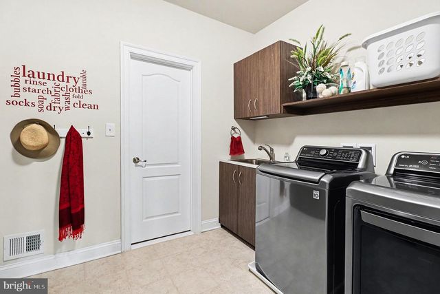 165 EDGEWATER DR, Fredericksburg, VA 22406