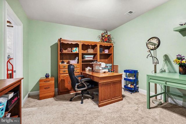 165 EDGEWATER DR, Fredericksburg, VA 22406