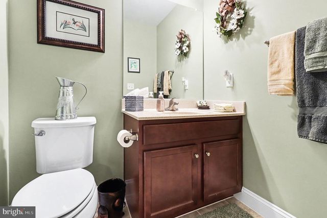 165 EDGEWATER DR, Fredericksburg, VA 22406