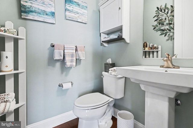 165 EDGEWATER DR, Fredericksburg, VA 22406