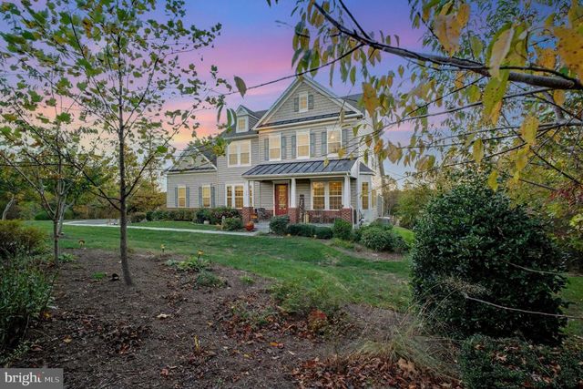 165 EDGEWATER DR, Fredericksburg, VA 22406