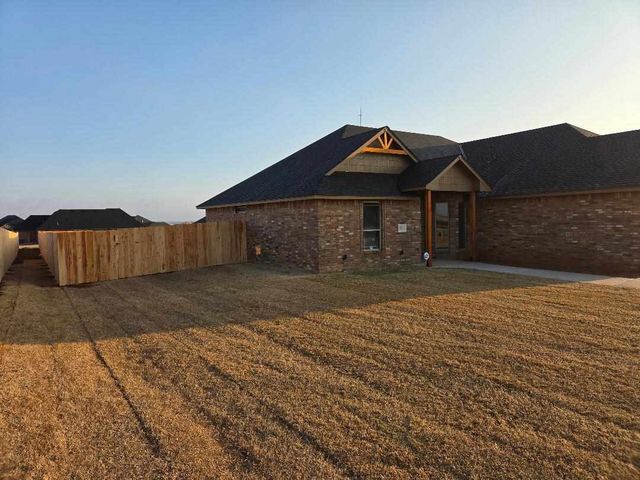 5692 NE Minnow Ln, Elgin, OK 73538
