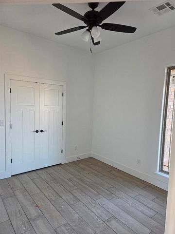 5692 NE Minnow Ln, Elgin, OK 73538