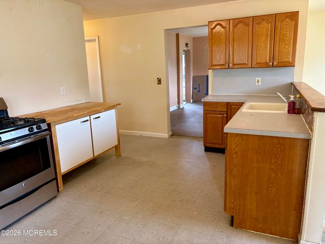 83 Avenue D, Atlantic Highlands, NJ 07716