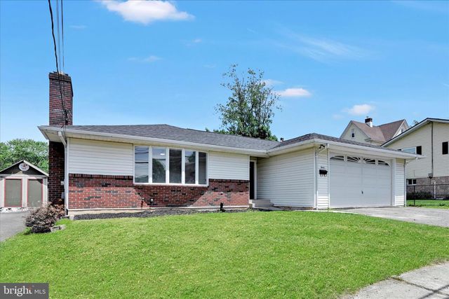 12 W 10TH ST, Jim Thorpe, PA 18229