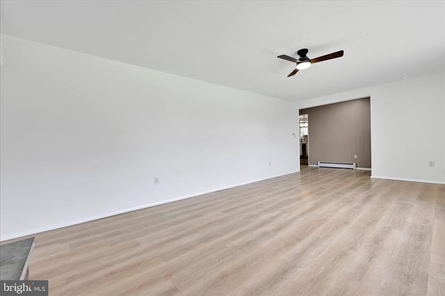 12 W 10TH ST, Jim Thorpe, PA 18229