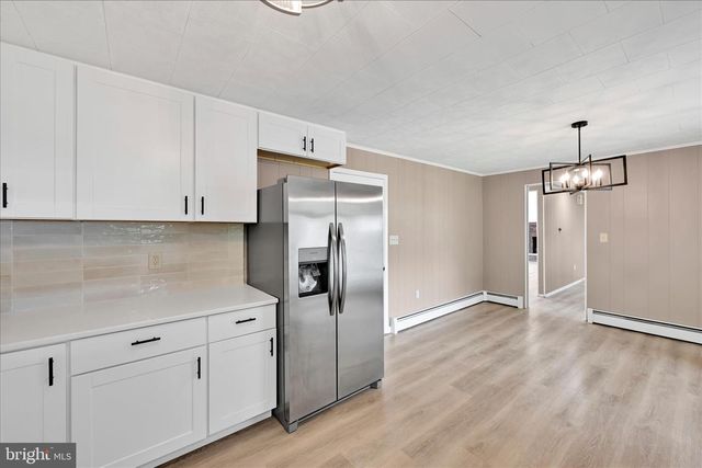 12 W 10TH ST, Jim Thorpe, PA 18229