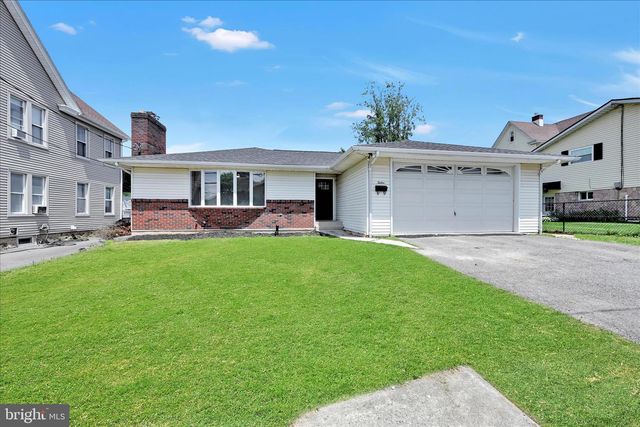 12 W 10TH ST, Jim Thorpe, PA 18229