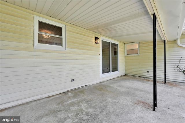 12 W 10TH ST, Jim Thorpe, PA 18229