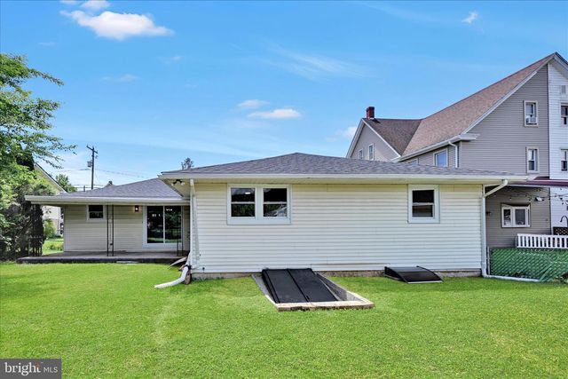 12 W 10TH ST, Jim Thorpe, PA 18229