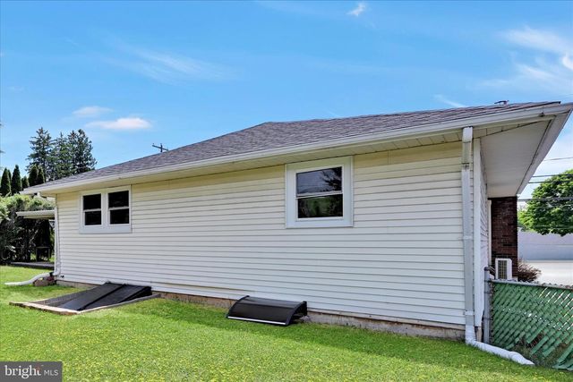 12 W 10TH ST, Jim Thorpe, PA 18229