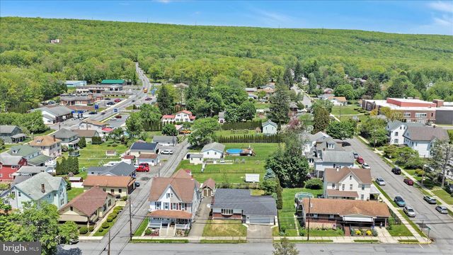 12 W 10TH ST, Jim Thorpe, PA 18229
