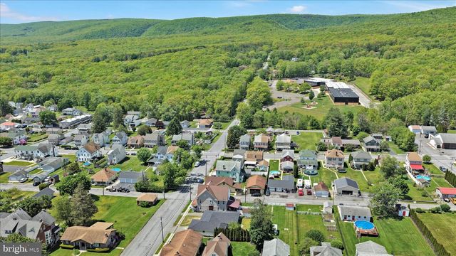 12 W 10TH ST, Jim Thorpe, PA 18229