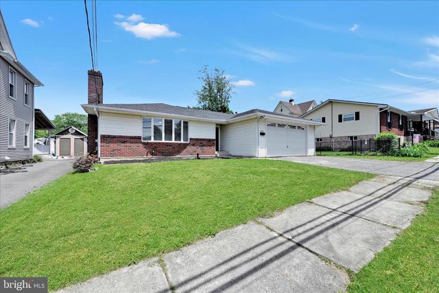 12 W 10TH ST, Jim Thorpe, PA 18229