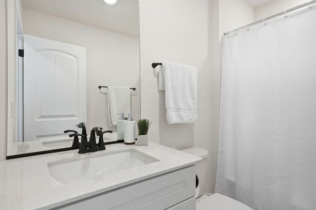 6303 Julie Court, Lisle, IL 60532