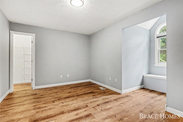 2155 Timber Valley Drive, Grand Rapids, MI 49525