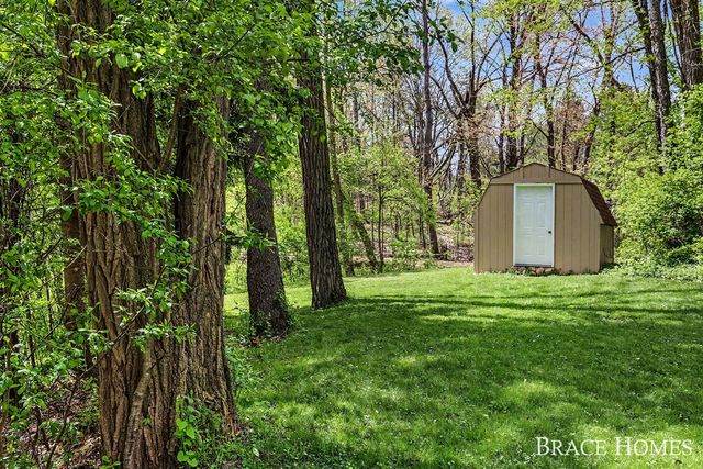 2155 Timber Valley Drive, Grand Rapids, MI 49525